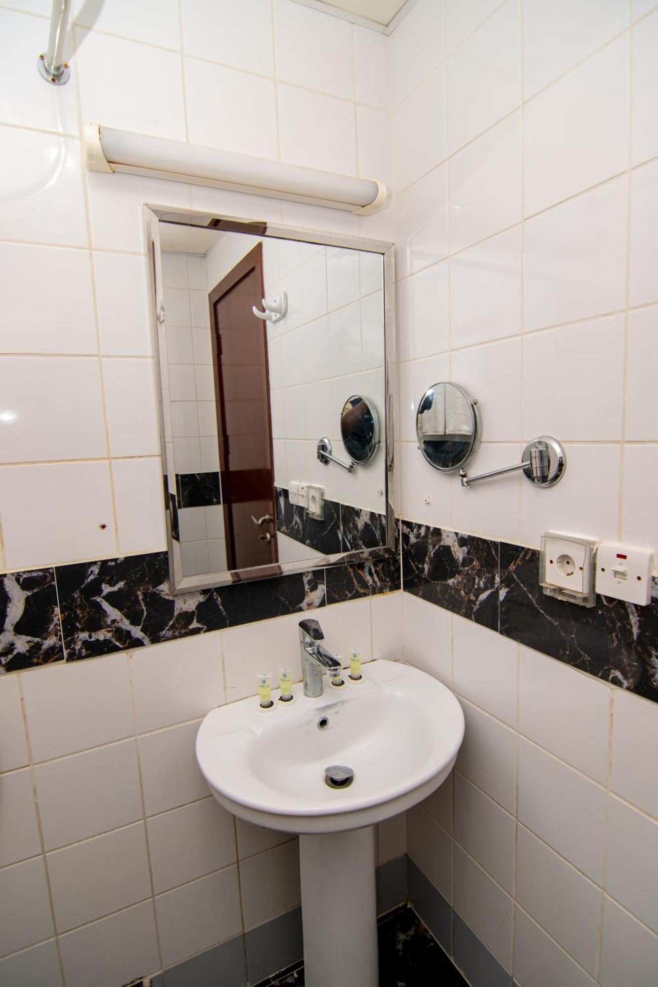 Shurakaa Al Khair Hotel Мекка Экстерьер фото